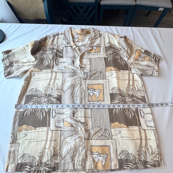 The Havanera Co Linen Shirt Palms Martinis - Picture 7 of 14